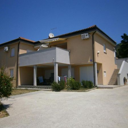 Zobic Family Apartments Rab Town Bagian luar foto