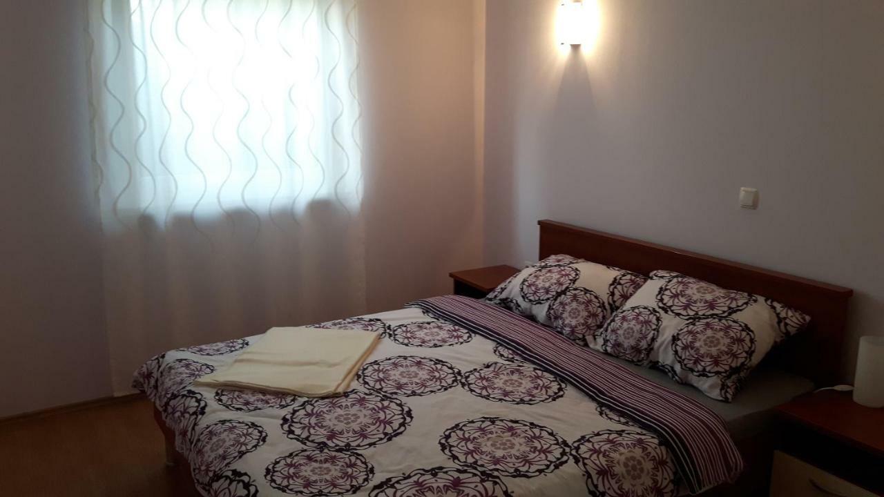 Zobic Family Apartments Rab Town Bagian luar foto